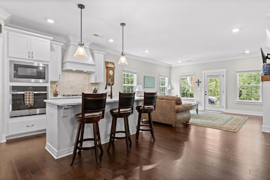 3814 Inlet Loop