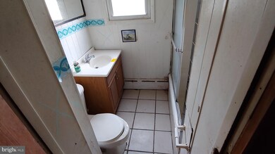 219 S 4th St, Reading, PA 19602 - photo 5