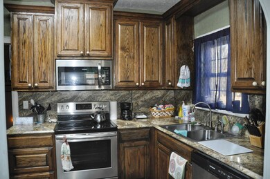 801 W Spruce Ave, Duncan, OK 73533 - photo 7