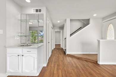 7809 Bateman Ln unit 7809, Houston, TX 77088 - photo 3