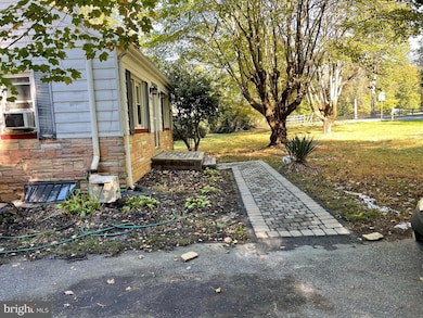 1120 Tucker Ln, Silver Spring, MD 20904 - photo 3