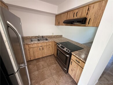 412 Tompkins St unit 6, Inverness, FL 34450 - photo 3