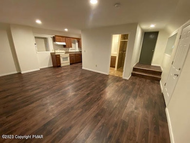 145 N 5th St, Stroudsburg, PA 18360 - photo 3