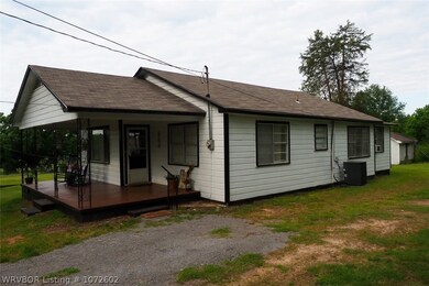 1141 Old Graphic St, Mulberry, AR 72947 - photo 2