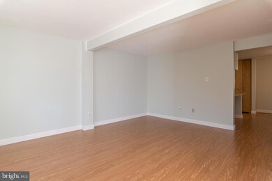 8650 Hickory Ridge Ct, Springfield, VA 22153 - photo 6