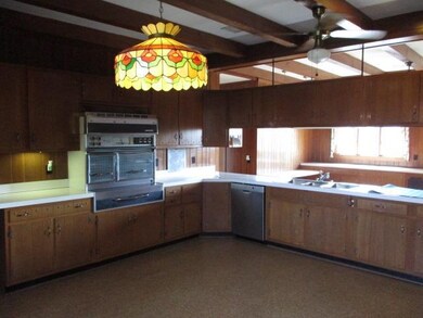 637 Shelbyville Rd, McMinnville, TN 37110 - photo 7