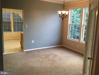 12020 Amber Ridge Cir unit 303B, Germantown, MD 20876 - photo 7