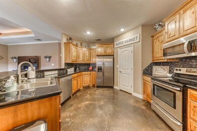 134 Sunflower Dr, Weatherford, TX 76087 - photo 6