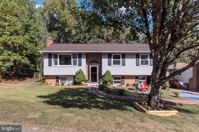 8607 Lagrange St, Lorton, VA 22079 - photo 5