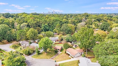 3515 Clardy Ct, Charlotte, NC 28205 - photo 2