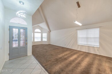 13813 Horizon Heights Cir, Horizon City, TX 79928 - photo 7