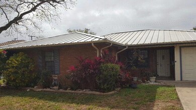 705 W Jones Ave, Pharr, TX 78577 - photo 2