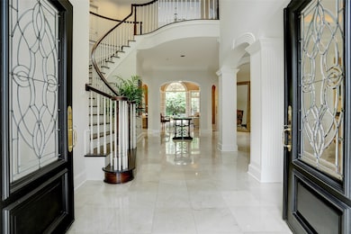 11913 Heritage Ln, Houston, TX 77024 - photo 4