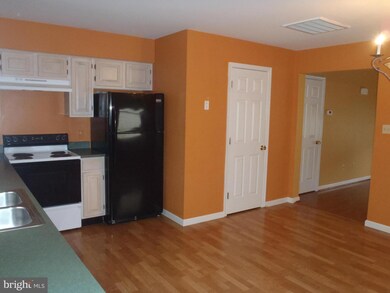 1546 Crest View Ave, Hagerstown, MD 21740 - photo 5