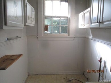 Kitchen / Laundry
