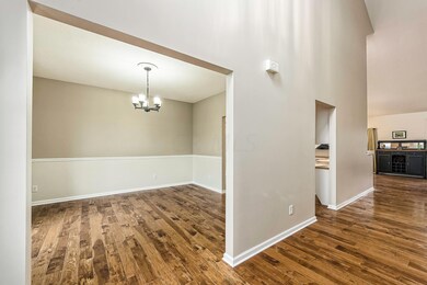 7956 Eric Ct, Lewis Center, OH 43035 - photo 4