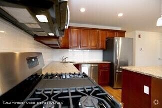 45 Beers St unit 7B, Keyport, NJ 07735 - photo 4