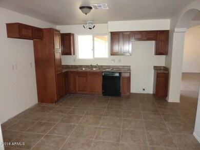 023-328821 Kitchen