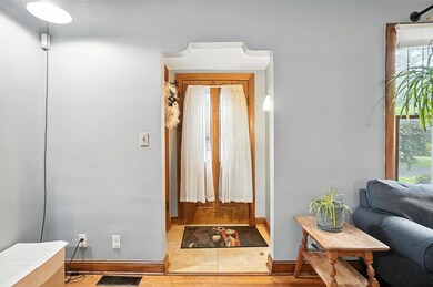 613 Salisbury Rd, Columbus, OH 43204 - photo 5