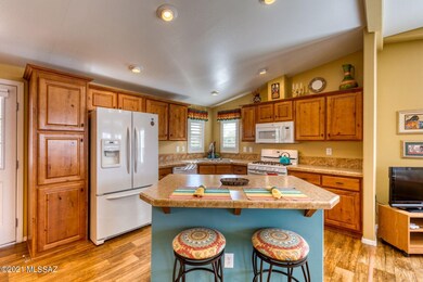 2739 Box B Kitchen 2