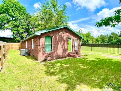 208 Home St, Longview, TX 75601 - photo 2