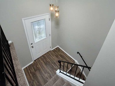 Entry/Foyer.