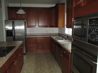 353 Pond Dr, Dunnsville, VA 22454 - photo 3