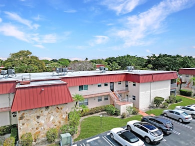 12022 W Greenway 206 Dr unit 206, Royal Palm Beach, FL 33411 - photo 2