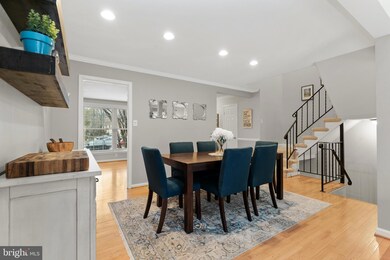 7913 Bethelen Woods Ln, Springfield, VA 22153 - photo 7