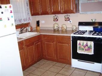 908 Gardner Rd, Westchester, IL 60154 - photo 6