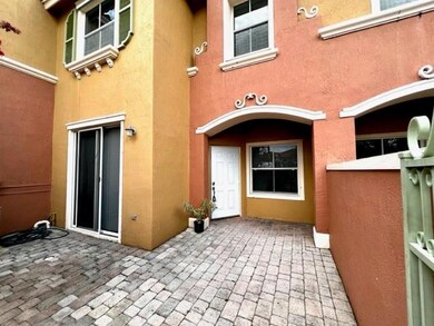 785 SW 107th Ave, Pembroke Pines, FL 33025 - photo 4