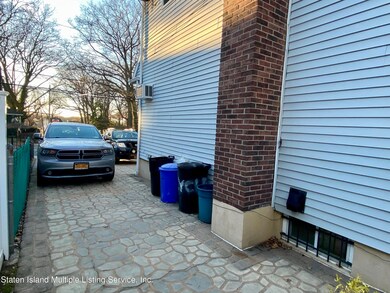 663 Broadway, Staten Island, NY 10310 - photo 7