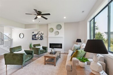 7000 Lake Ridge Ave unit 70, Des Moines, IA 50320 - photo 2