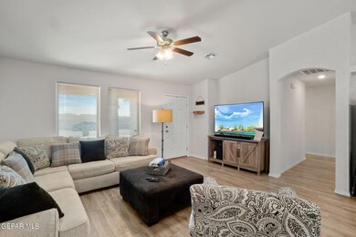 14637 Escalera Dr, El Paso, TX 79928 - photo 3
