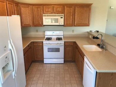 9 Blueberry Hill Rd unit 2, Plymouth, NH 03264 - photo 4