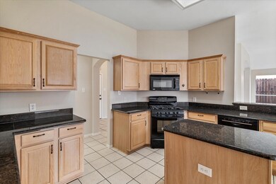 2812 Hereford Rd, Denton, TX 76210 - photo 5