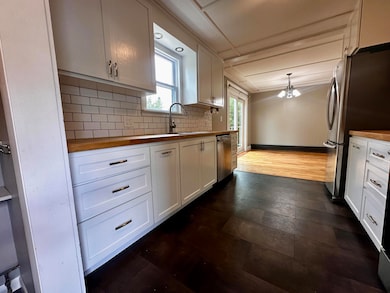 04. Kitchen