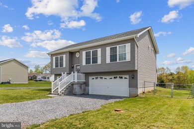 144 Freight Car Cir, Bunker Hill, WV 25413 - photo 4