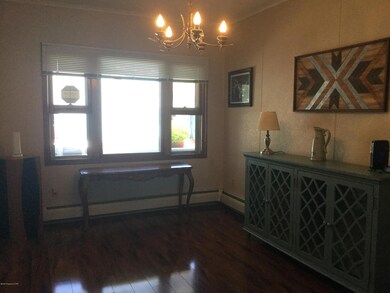 80 Elizabeth St, Wilkes Barre, PA 18702 - photo 3