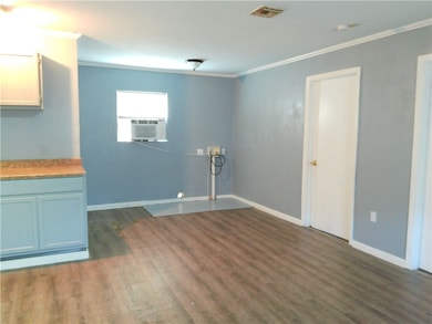 1563 18th St, Corpus Christi, TX 78404 - photo 3