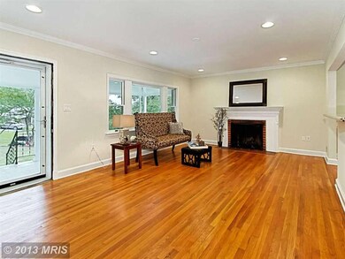 2704 James Dr, Alexandria, VA 22303 - photo 5