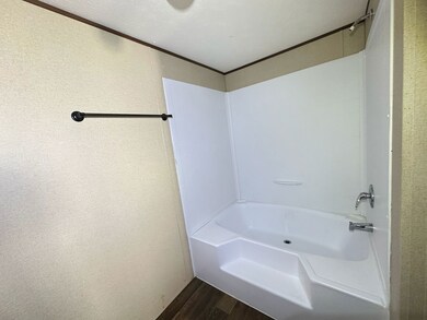 8240 Pinecrest Dr unit LOT 640, Spring, TX 77389 - photo 6