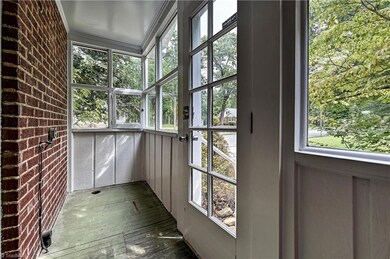 Rear Entryway for hanging plants