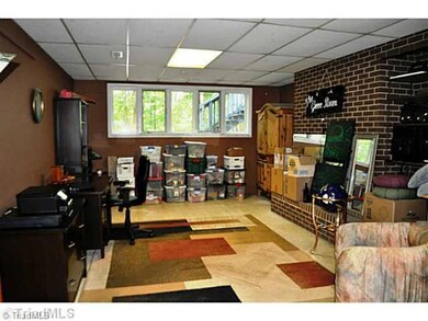 412 Florence Cir, Statesville, NC 28625 - photo 7