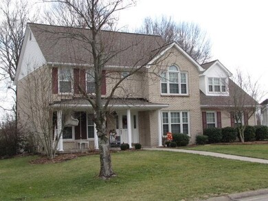 813 Isaac Shelby Cir E, Frankfort, KY 40601 - photo 3