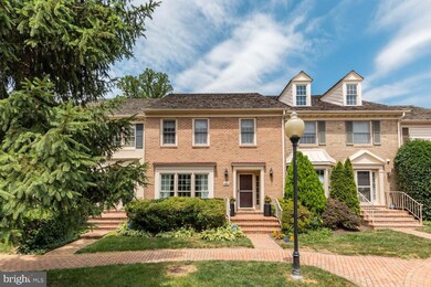 10820 Brewer House Rd, Rockville, MD 20852 - photo 2