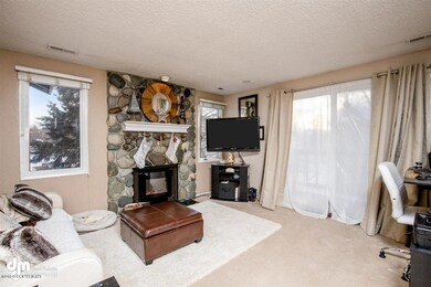 17-Living Room 20201124-DW-1606-Edi