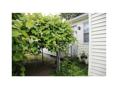 69 Bolton Ave, Providence, RI 02908 - photo 5