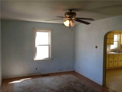 1523 W 7th St, Anderson, IN 46016 - photo 2