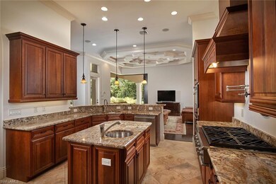 701 Park Shore Dr, Naples, FL 34103 - photo 4